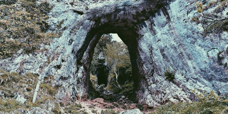 容器网络接口与微服务通信：深度剖析Kubernetes网络安全与企业级IT解决方案