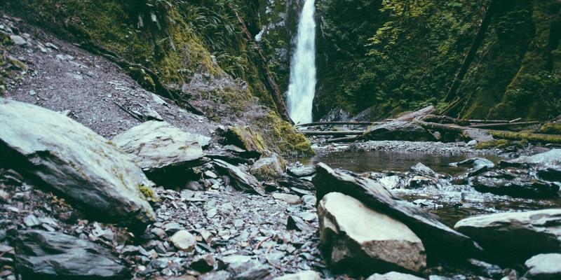 数字化转型时代:如何选择与实施高效的IT解决方案与云服务