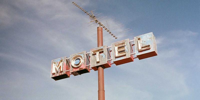 网络技术最佳实践：云服务时代的企业IT架构与咨询指南